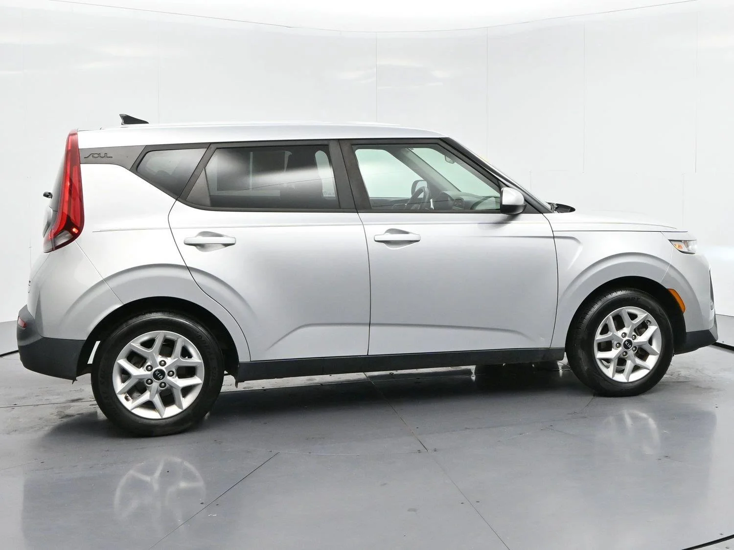 Used 2020 Sparkling Silver Kia S image 8