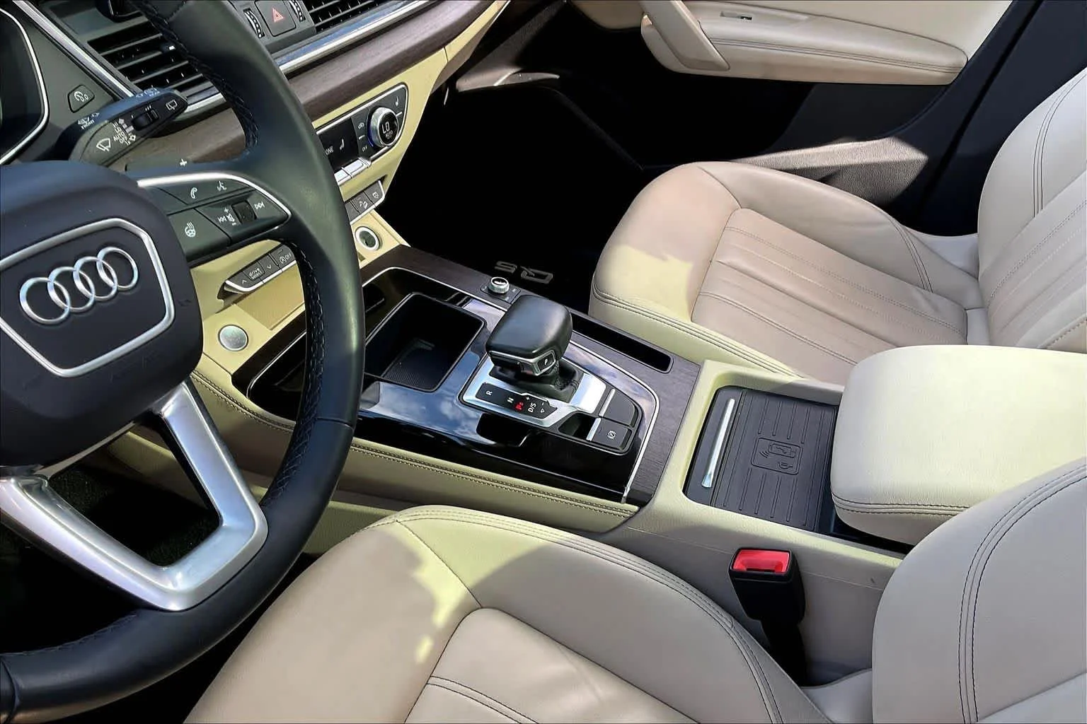 Used 2021 Navarra Blue Metallic Audi Premium Plus image 16