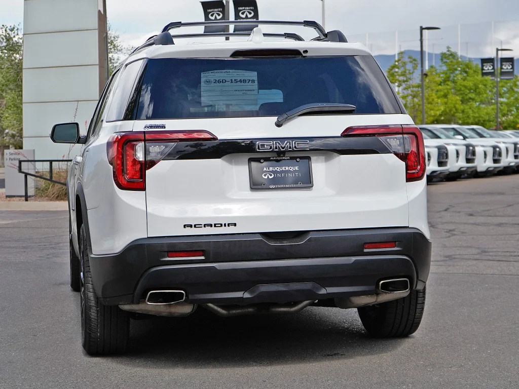 Used 2023 Summit White GMC SLE image 11
