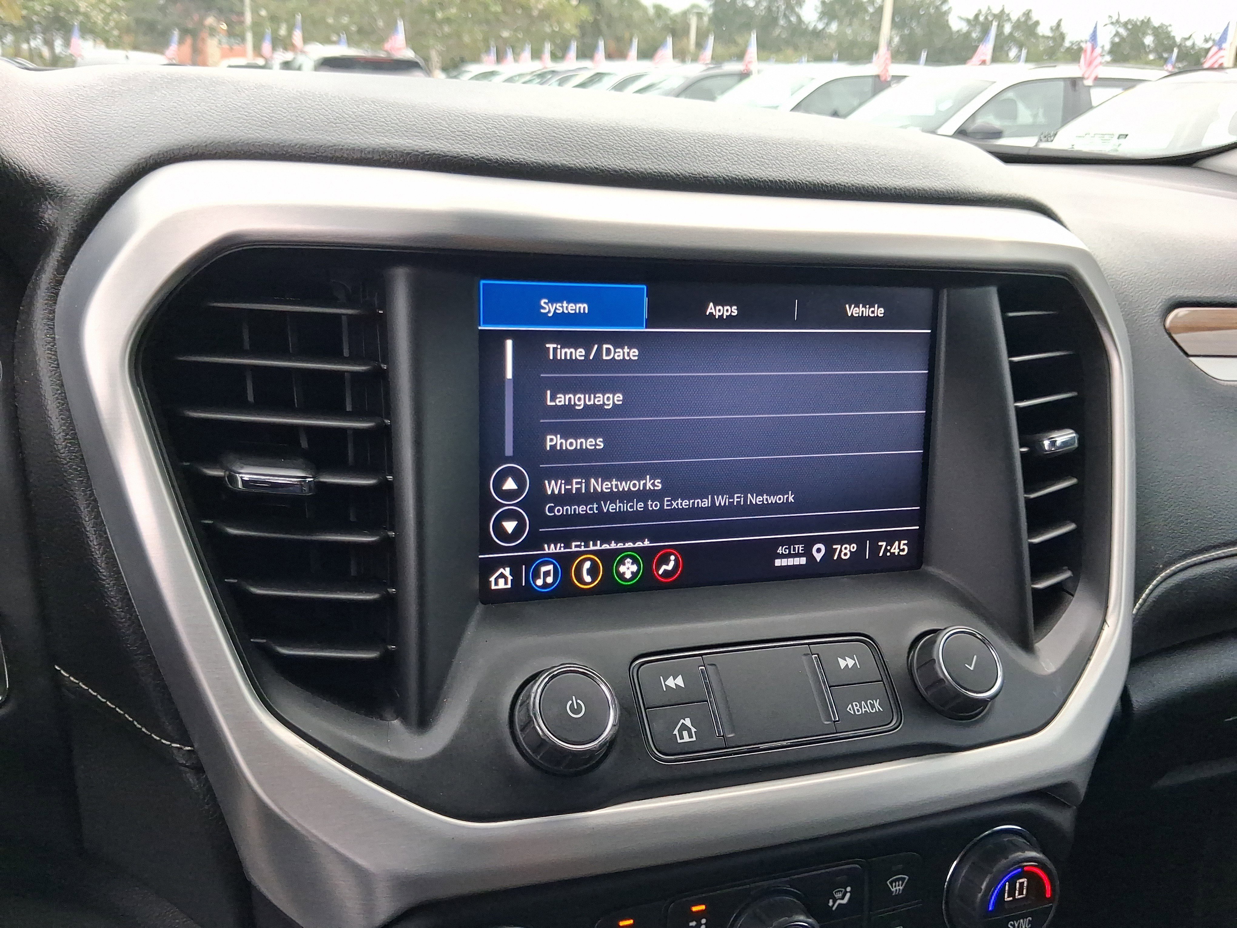 Used 2021 Black GMC SLE image 21
