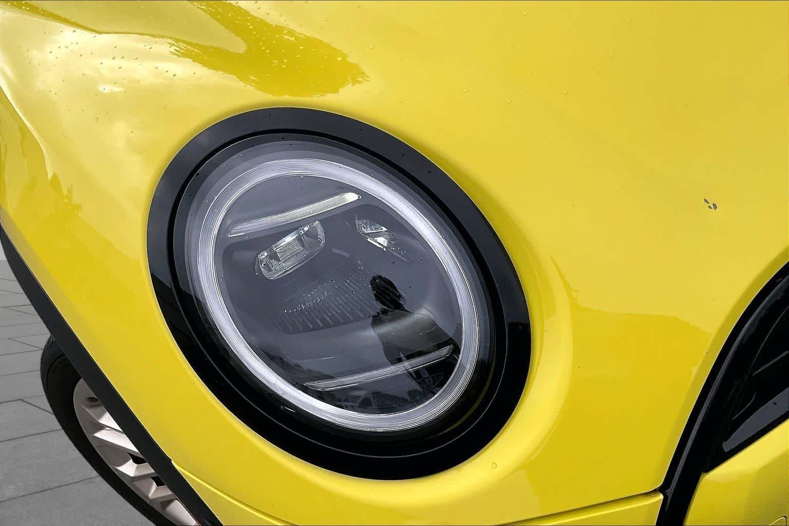 Used 2025 Sunny Side Yellow MINI Cooper S image 25