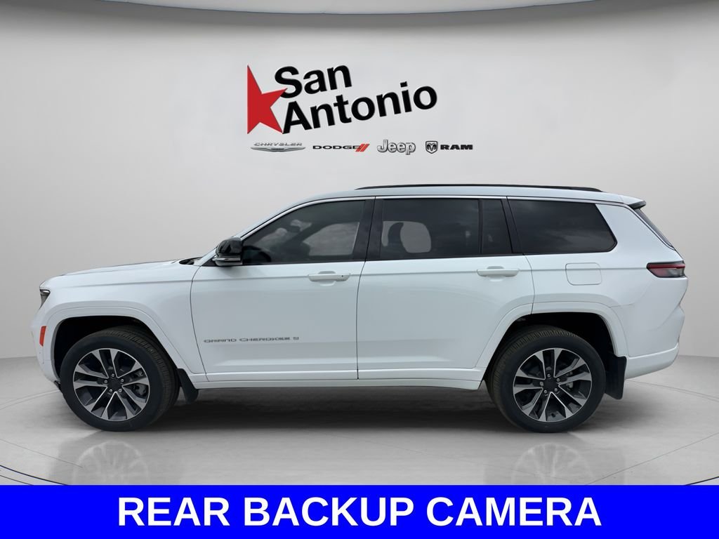 New 2025 Bright White Clear-Coat Exterior Paint Jeep Overland image 10