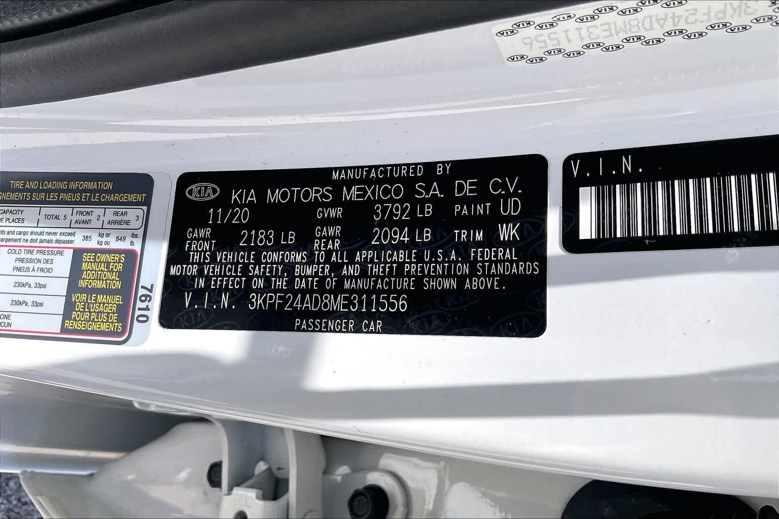 Used 2021 Clear White Kia LXS image 34