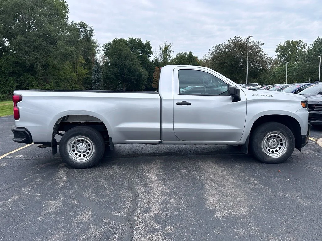 Used 2021 Silver Ice Metallic Chevrolet WT image 4
