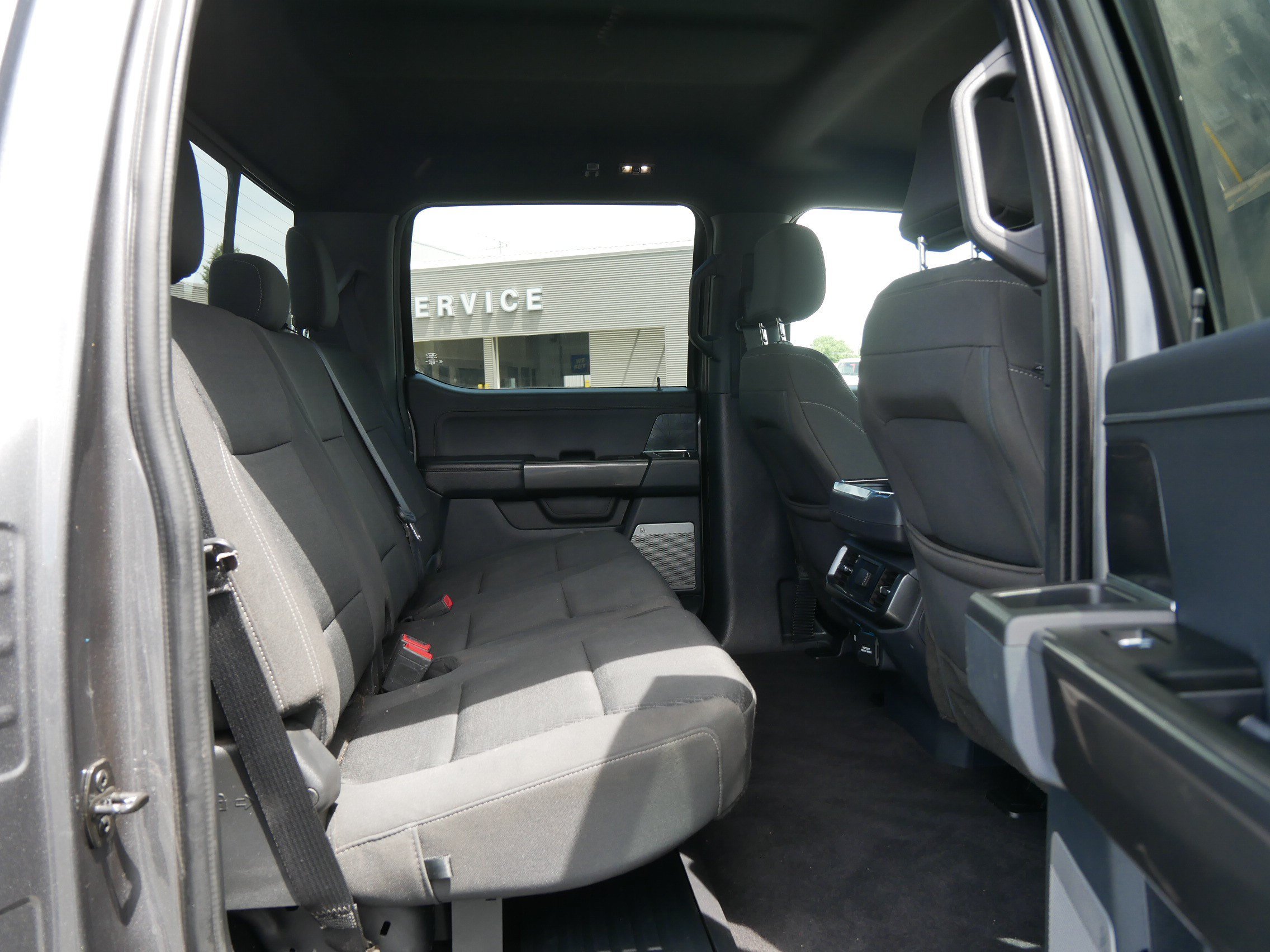 Used 2023 Gray Ford XLT image 13