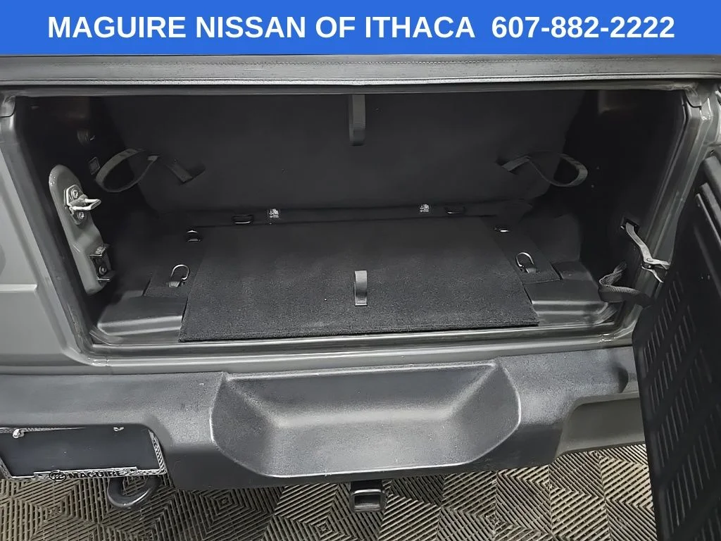 Used 2019 Gray Jeep Sport S image 11