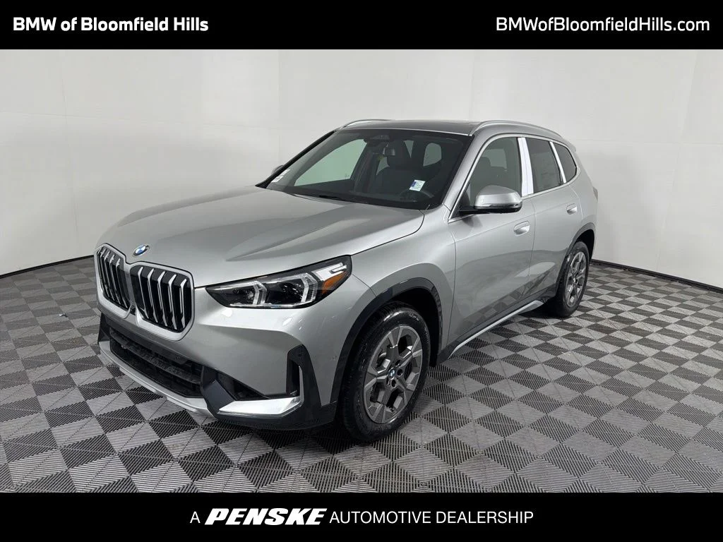 Used 2026 Space Silver Metallic BMW xDrive28i image 1