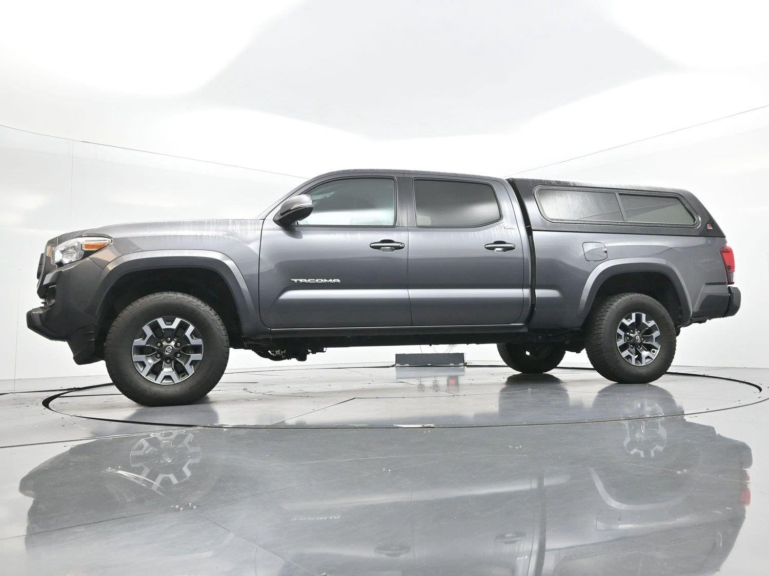 Used 2023 Magnetic Gray Metallic Toyota SR5 image 43