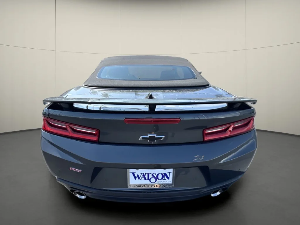 Used 2018 NIGHTFALL GRAY METALLIC Chevrolet 2LT image 8