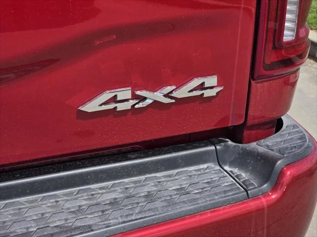 New 2026 Molten Red Pearl-Coat Exterior Paint RAM Laramie image 6