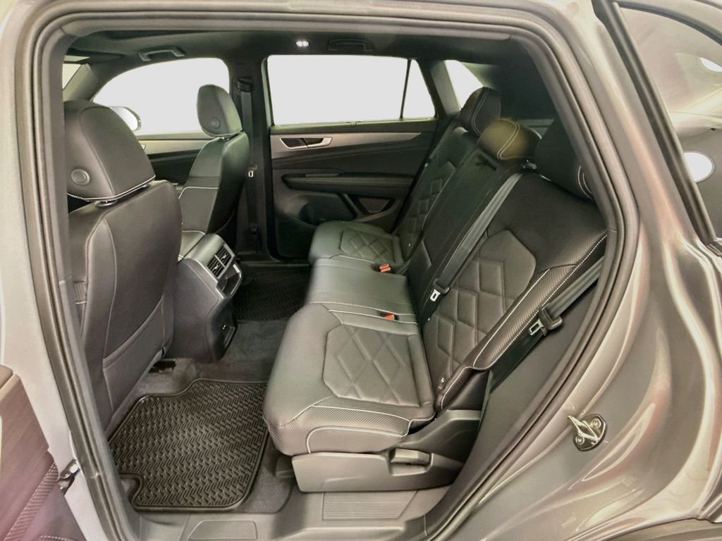 New 2026 Silver Mist Metallic Volkswagen SE w/Technology image 20