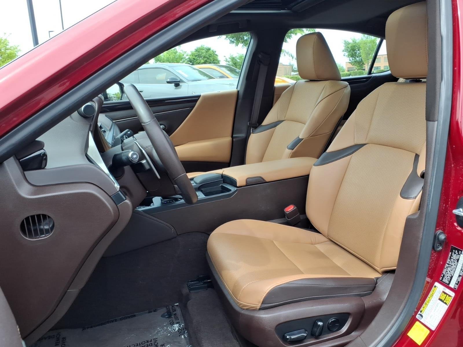 Used 2020 Matador Red Mica Lexus ES 350 image 19