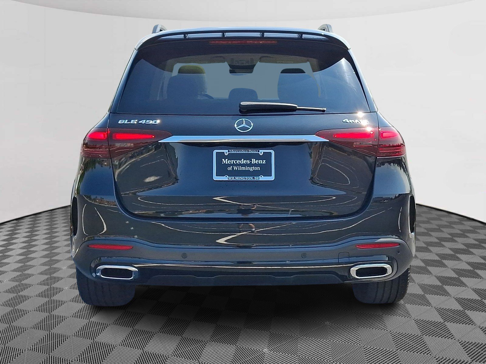 Certified Used 2026 Black - 040 Mercedes-Benz 4MATIC® image 5