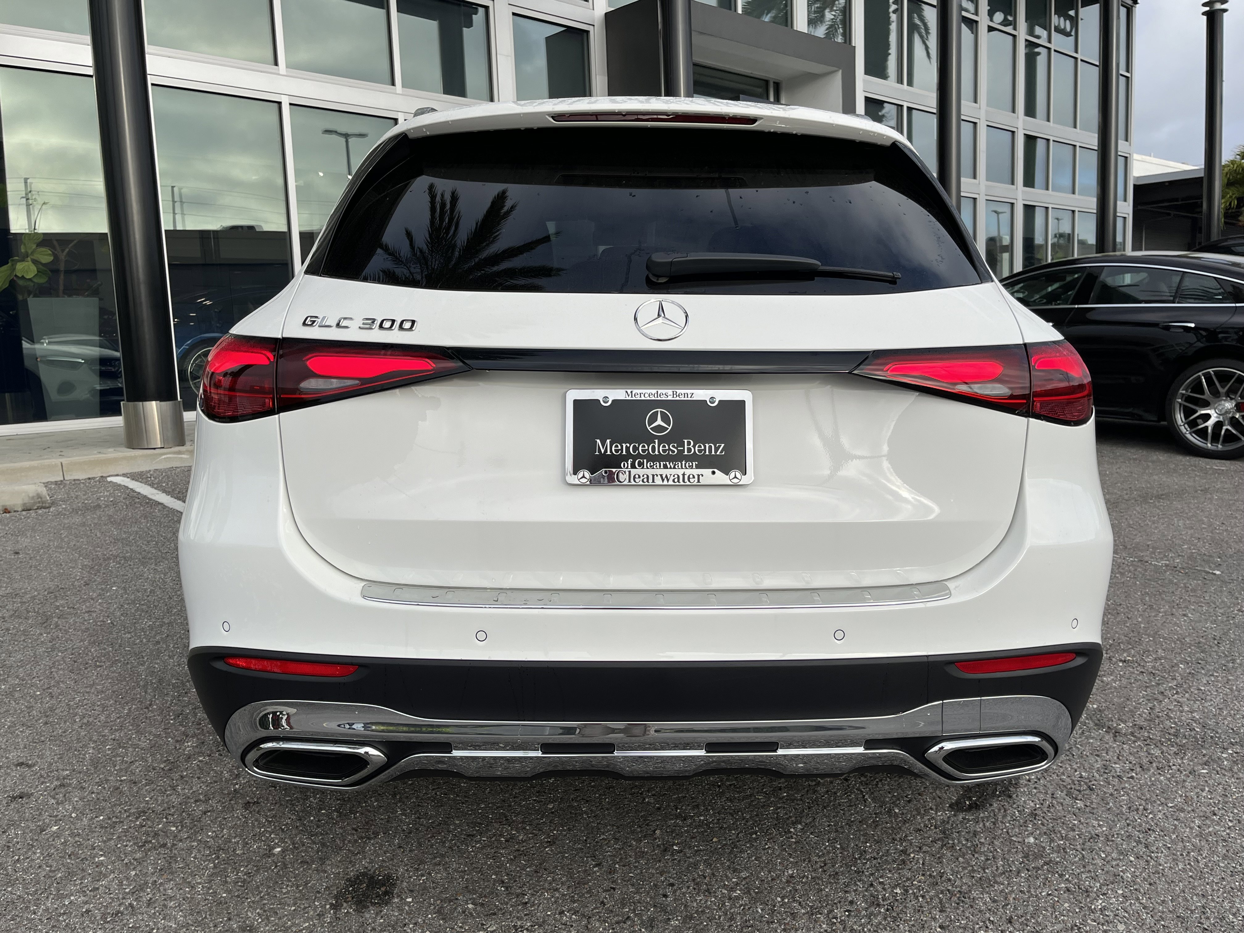 New 2026 POLAR WHITE Mercedes-Benz GLC 300 image 5