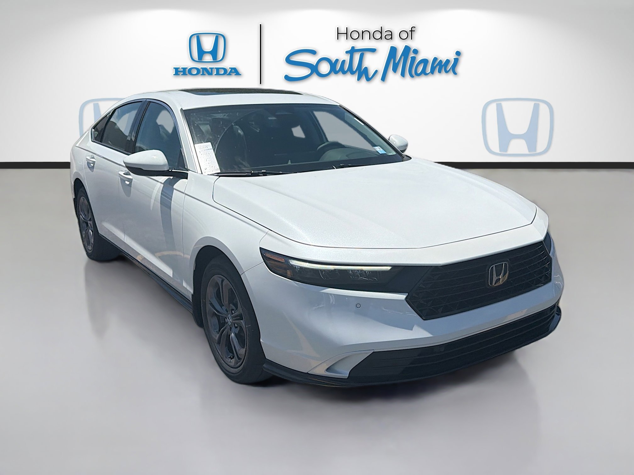 2026 Honda Accord Hybrid EX-L's photo
