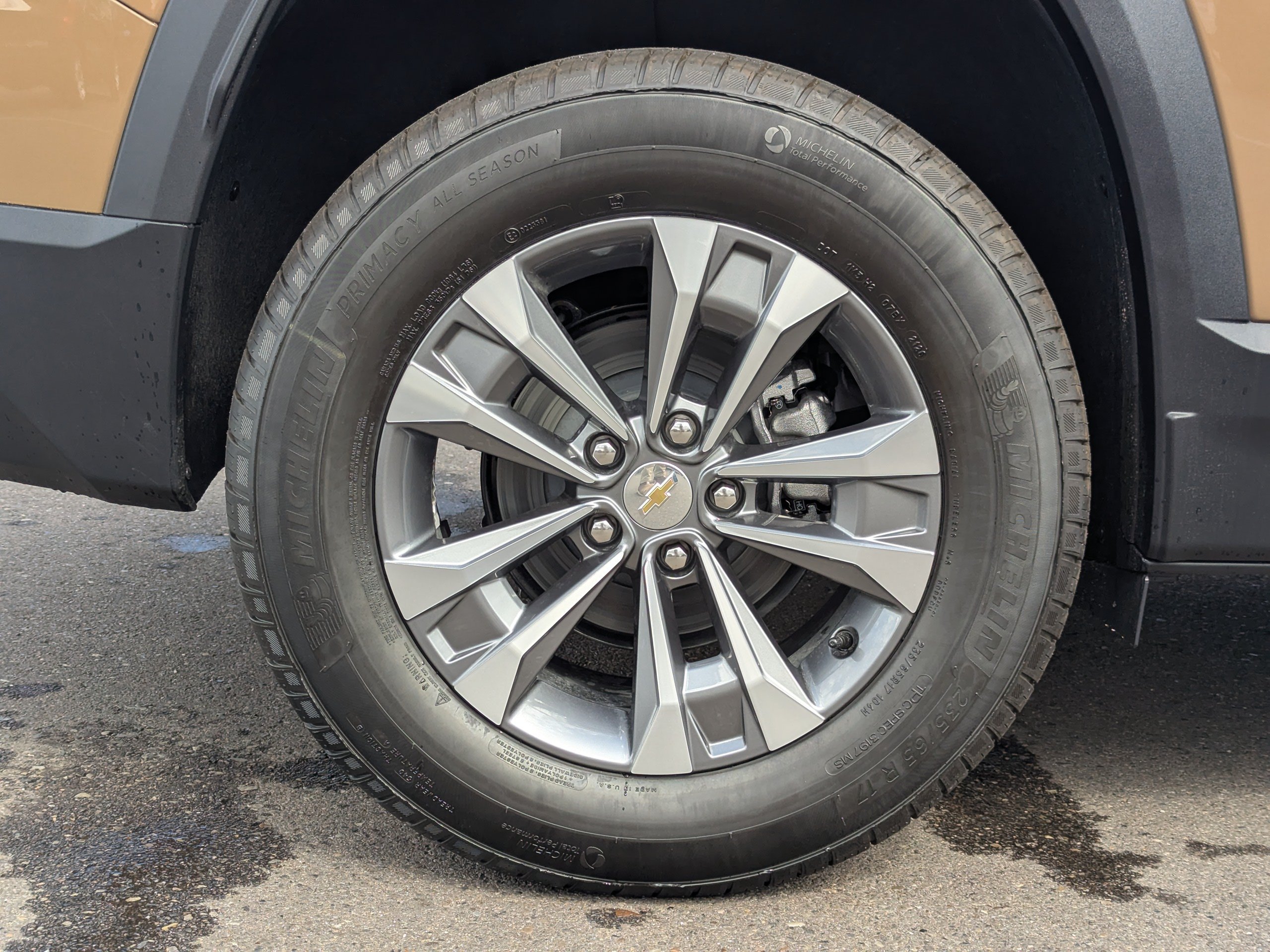 2027 Chevrolet Equinox LT - Photo 48