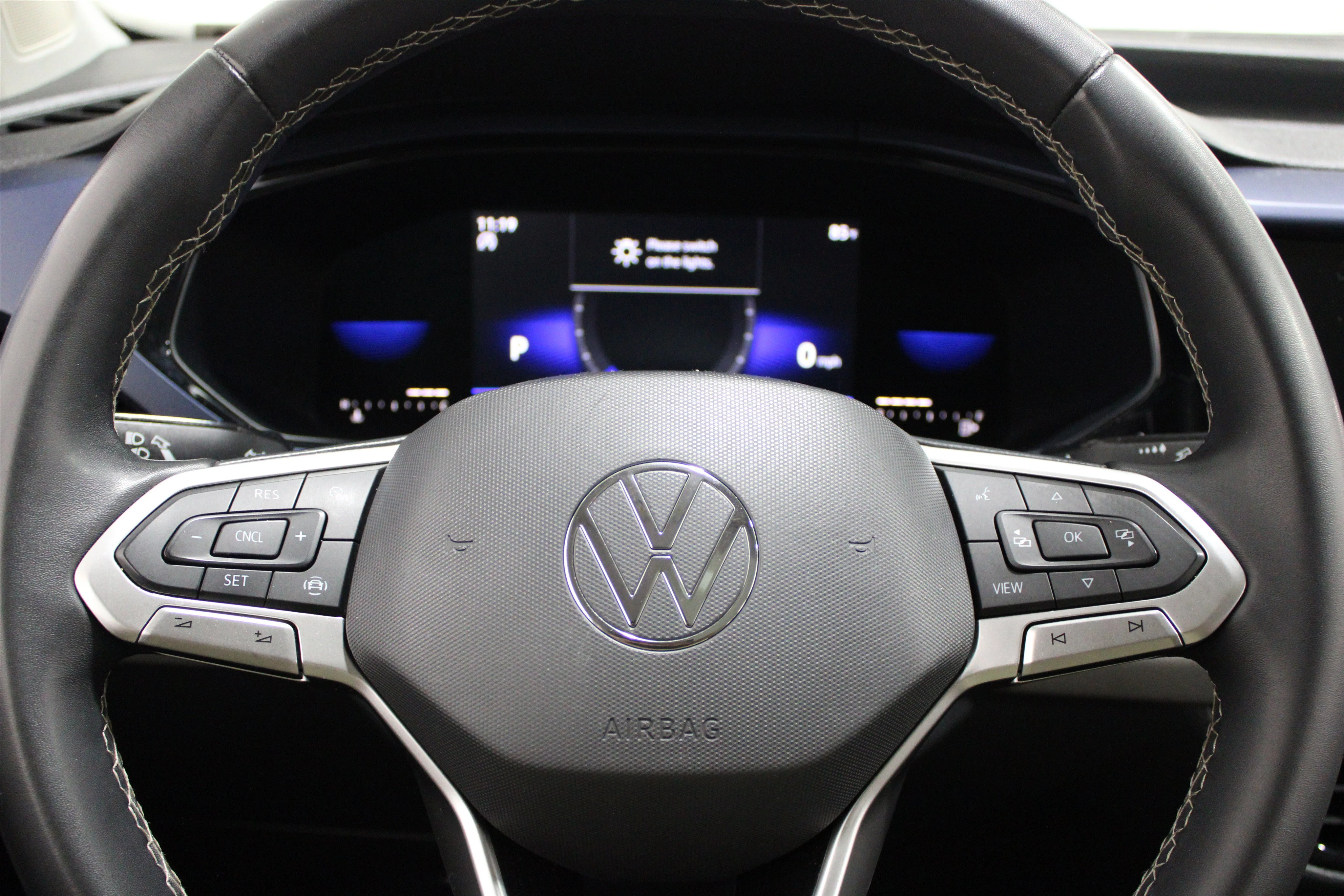 2022 Volkswagen Taos SE - Photo 8