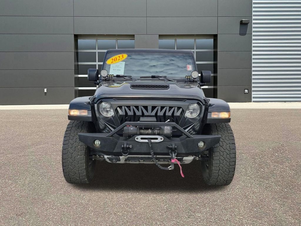 Certified Used 2023 Black Clearcoat Jeep Mojave image 2