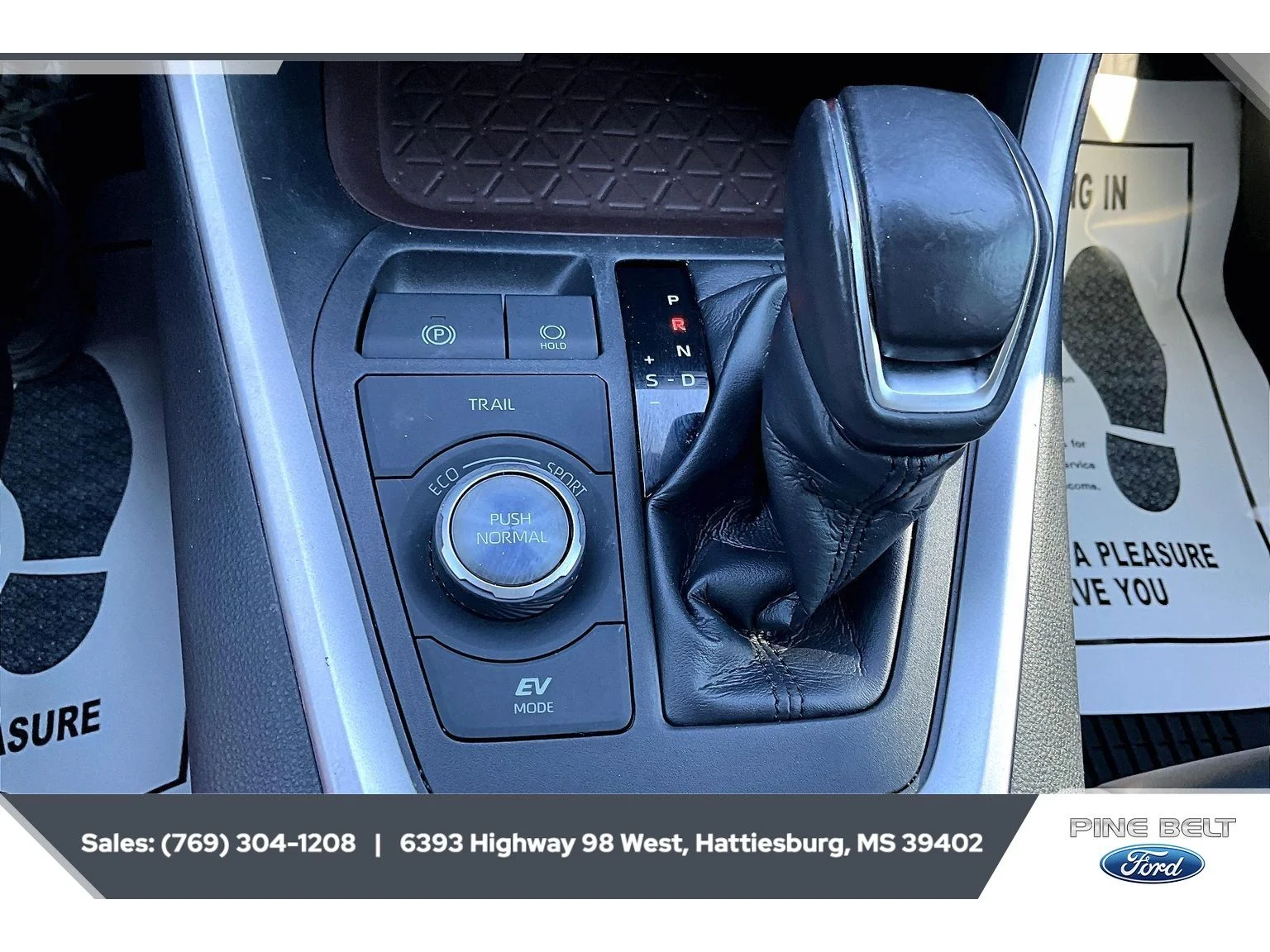 Used 2020 Blue Print Toyota Hybrid Limited image 23