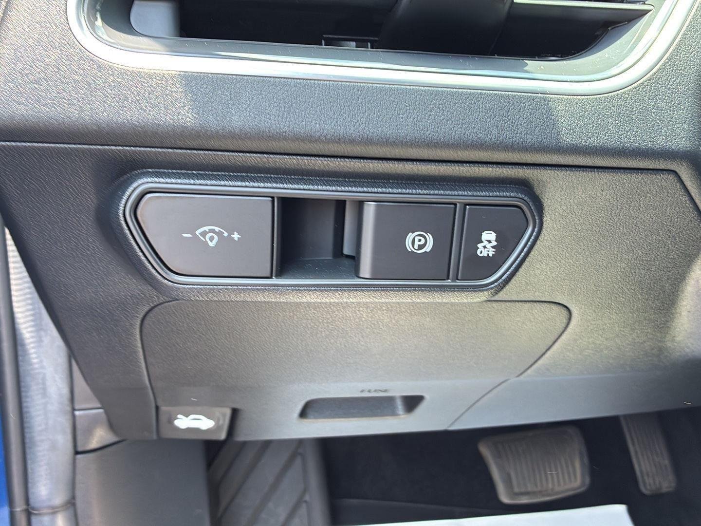 Used 2025 Wave Blue Kia GT-Line image 24