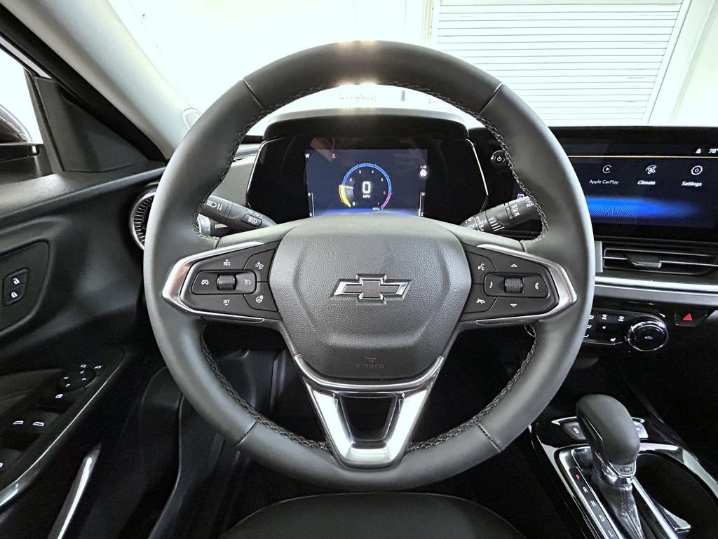 New 2026 Summit White Chevrolet ACTIV image 13
