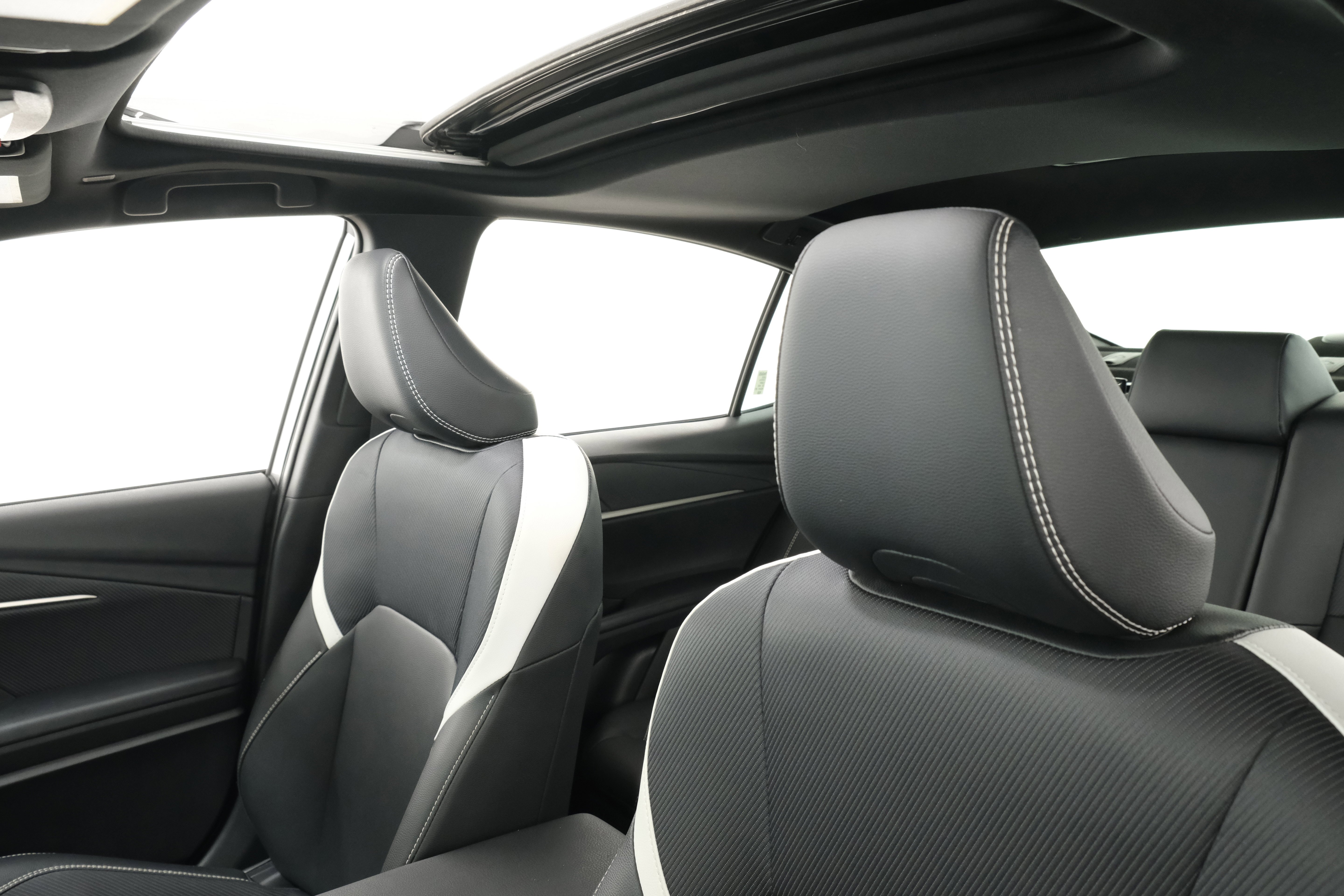 Certified Used 2025 Heavy Metal Toyota SE image 51