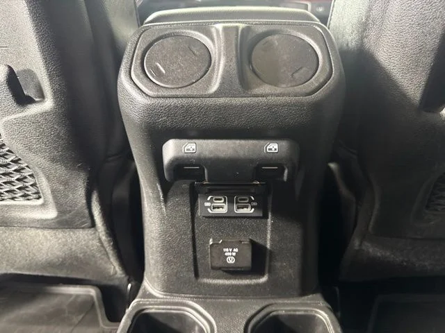 Used 2023 Crystal Metallic Jeep Rubicon image 13