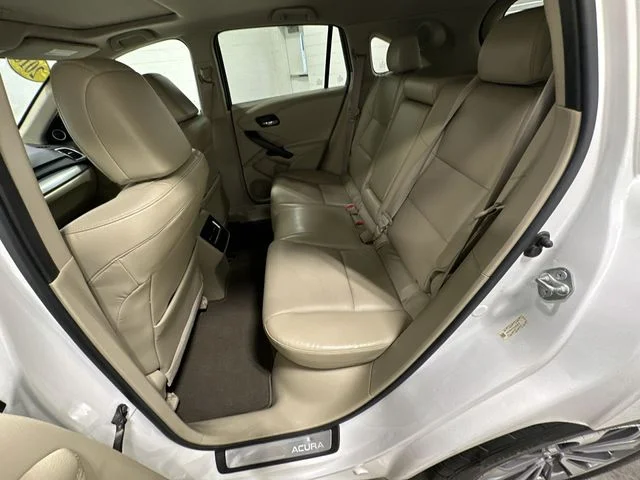 Used 2018 White Diamond Pearl Acura Advance Package image 15