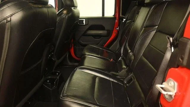Used 2020 Red Clearcoat Jeep Overland image 11