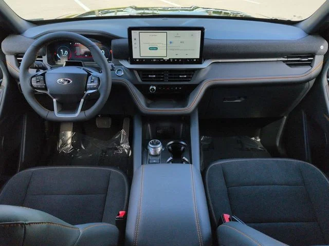 New 2026 Agate Black Metallic Ford Tremor® image 15
