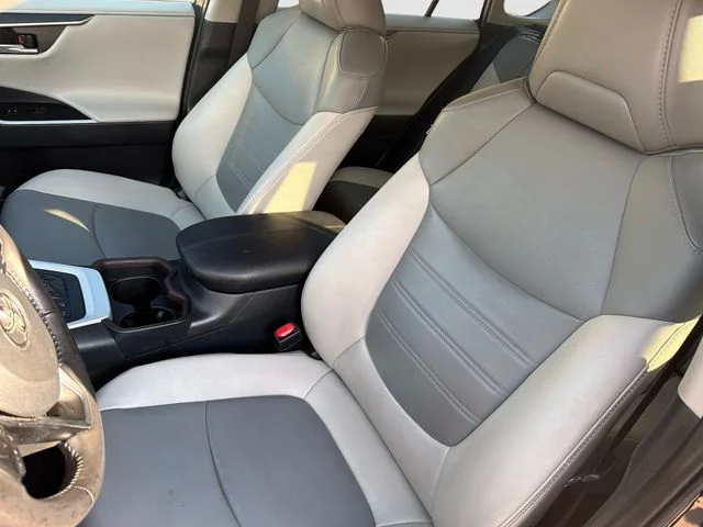 2019 Toyota RAV4 Limited - Photo 20