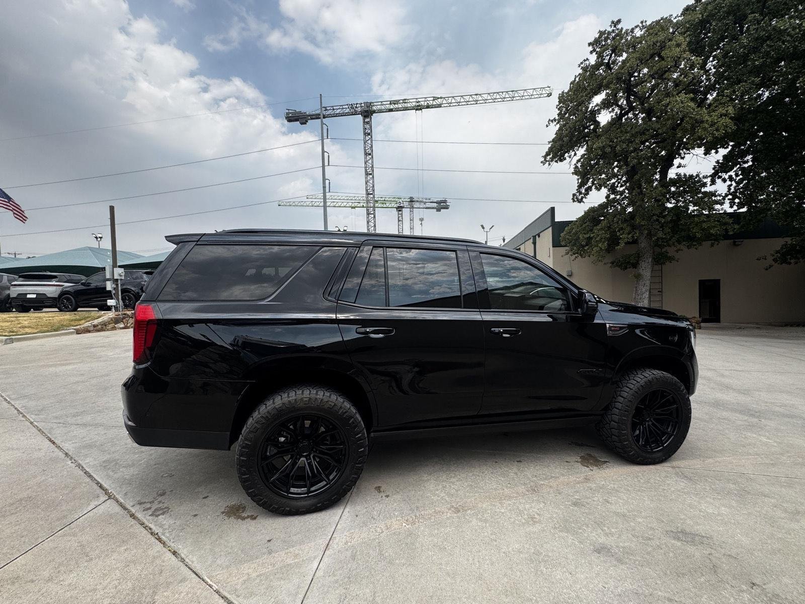 Used 2026 Onyx Black GMC AT4 Ultimate image 10