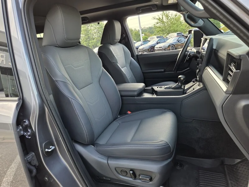 Used 2025 Gray Pearl LEXUS GX 550 LUXURY 4WD image 25
