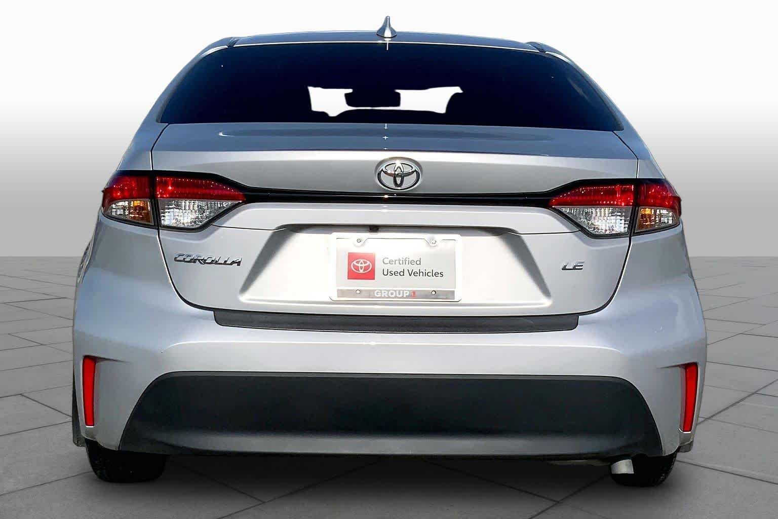 Used 2024 Classic Silver Metallic Toyota LE image 5