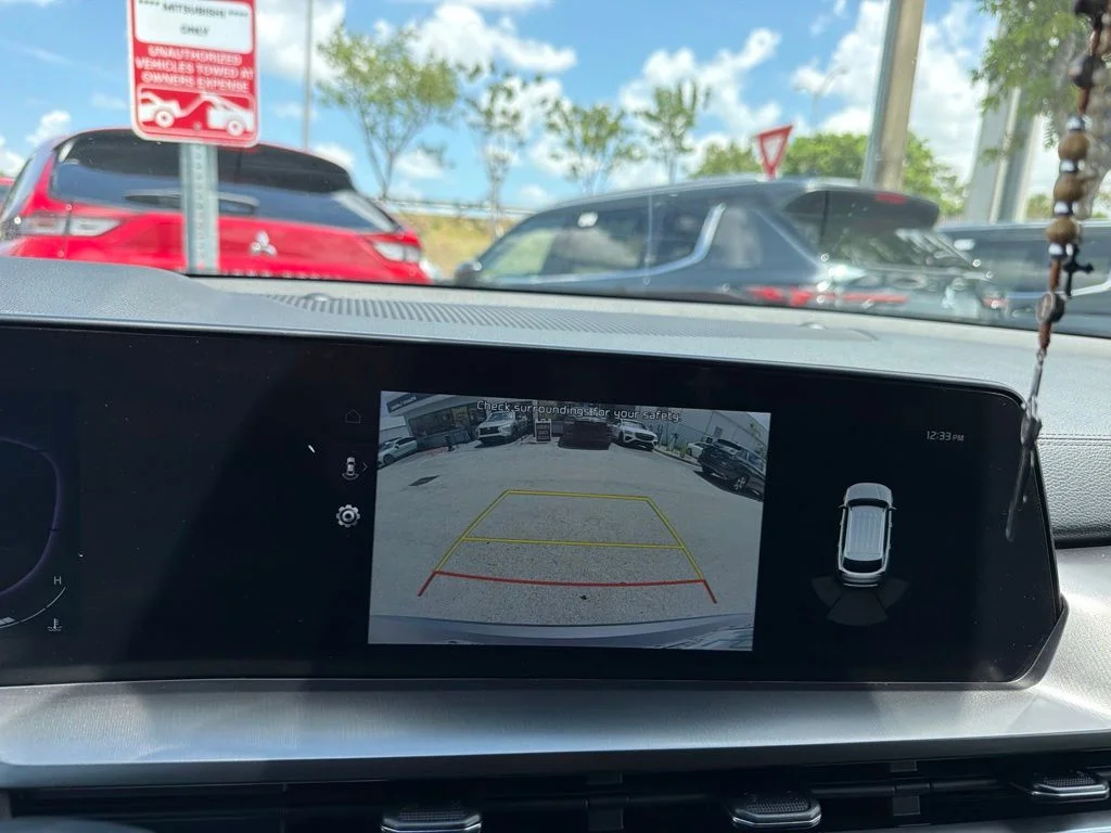 Used 2024 Everlasting Silver Kia LX image 5