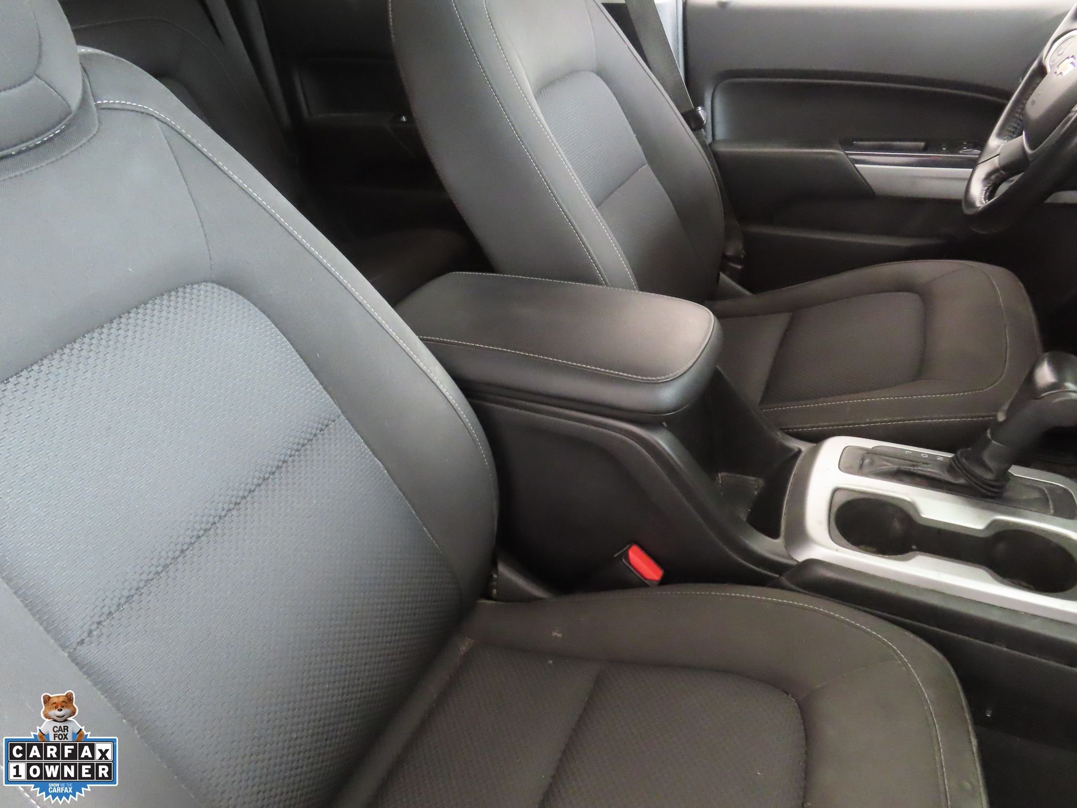 Used 2021 White Chevrolet LT image 24