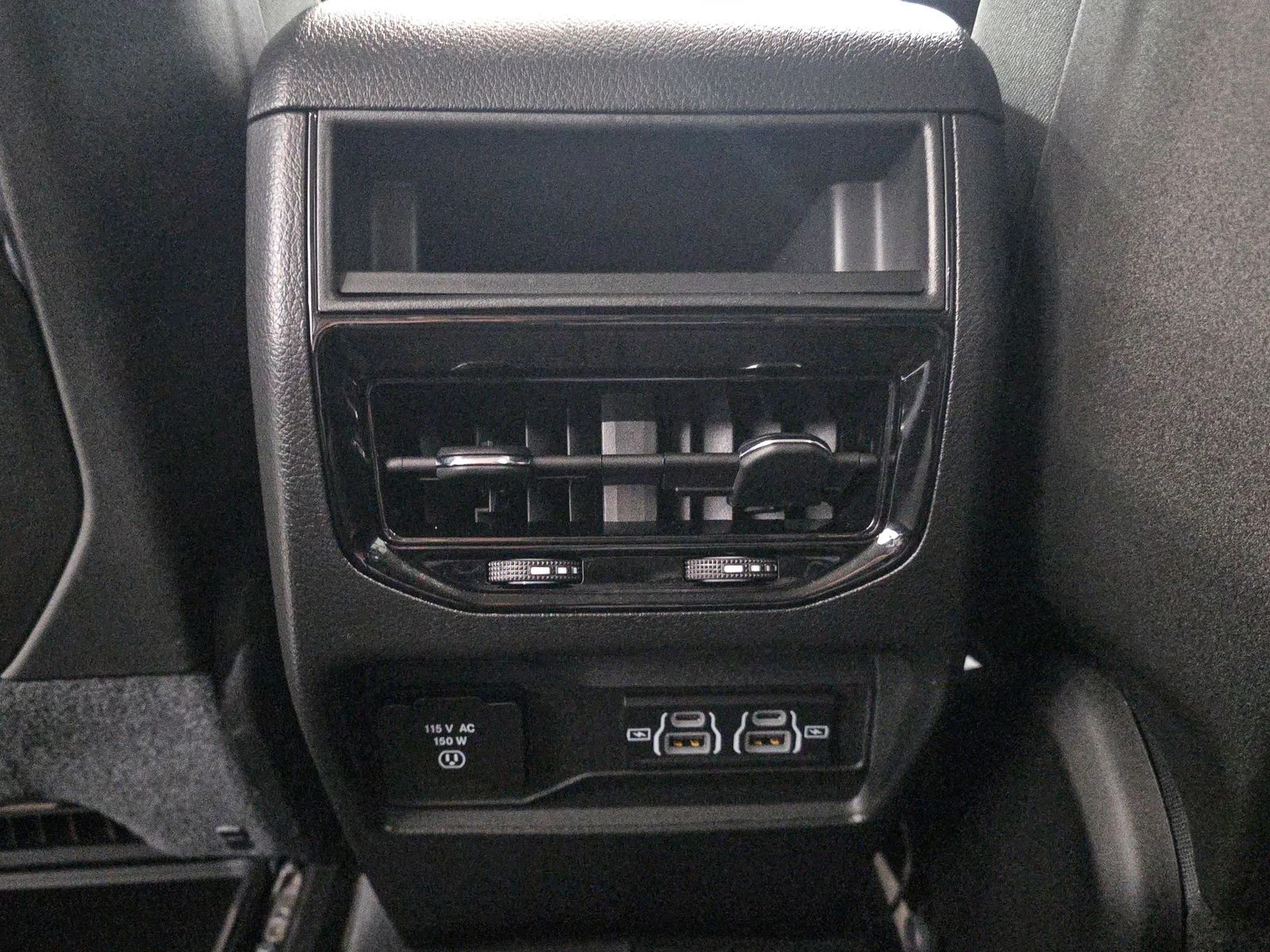 Used 2023 Silver Jeep Laredo image 23