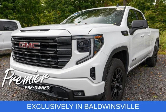 Used 2025 White GMC Elevation image 1