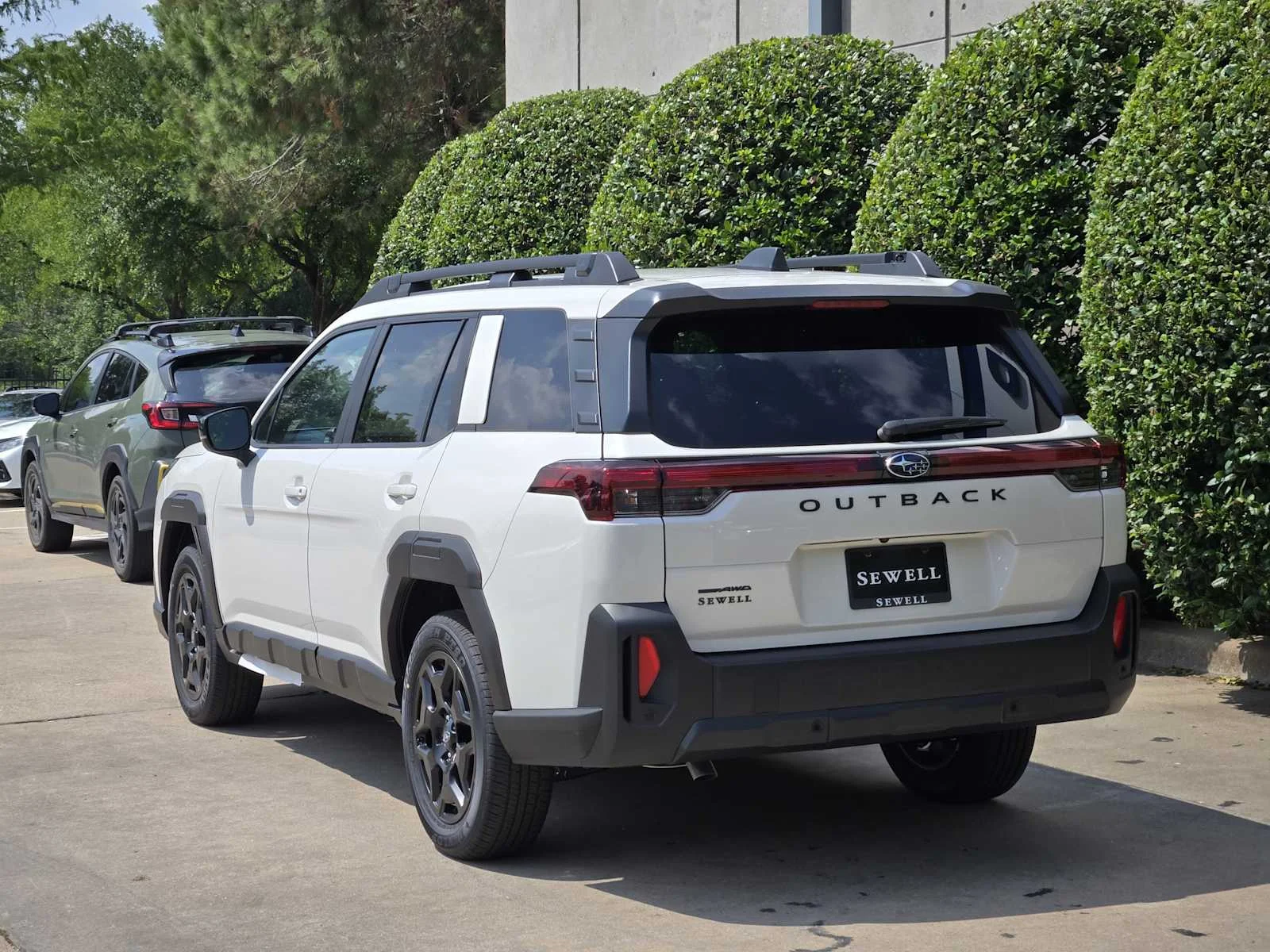 New 2026 CRYSTAL WHITE PEARL Subaru Limited image 3