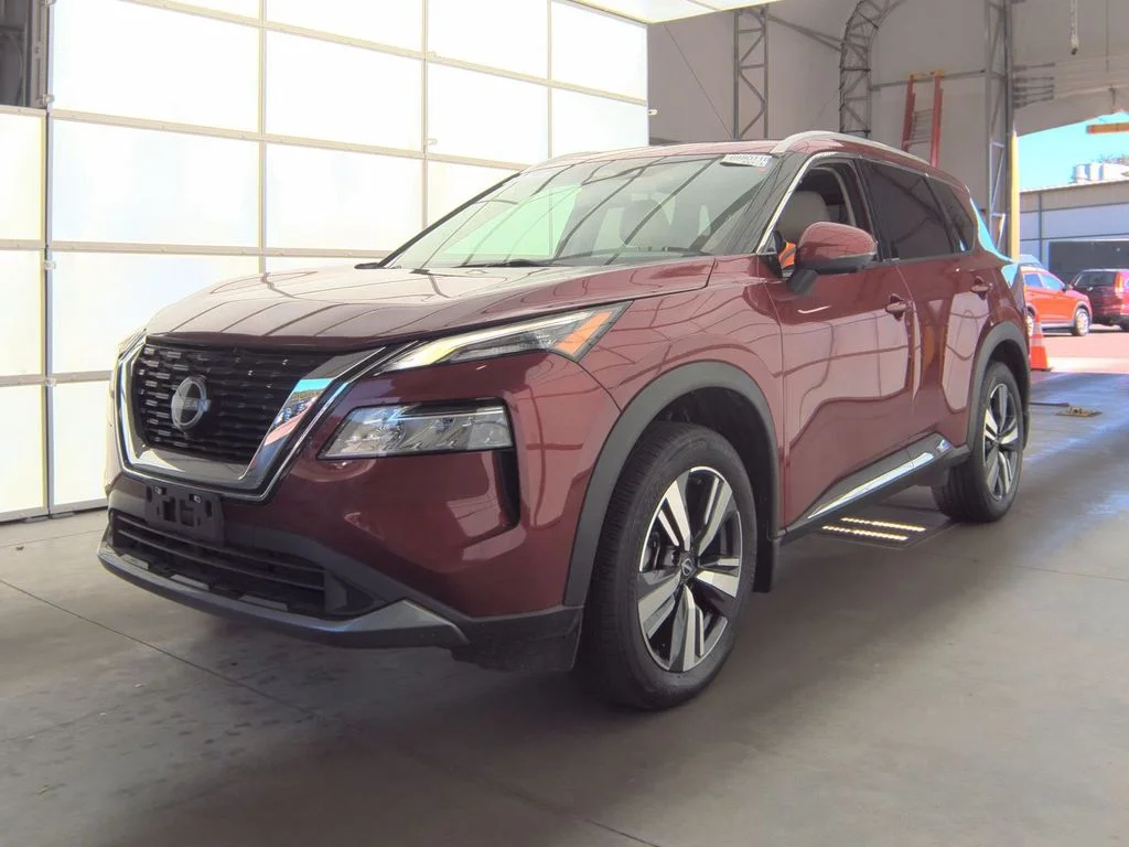 Used 2023 Red Nissan SL image 1