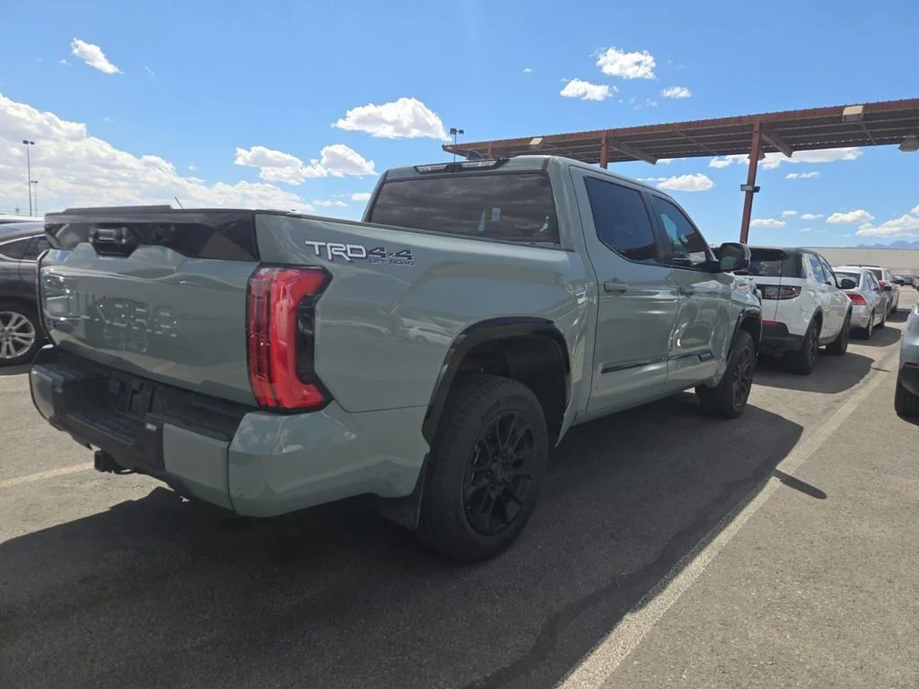 Used 2024  Toyota Platinum image 6