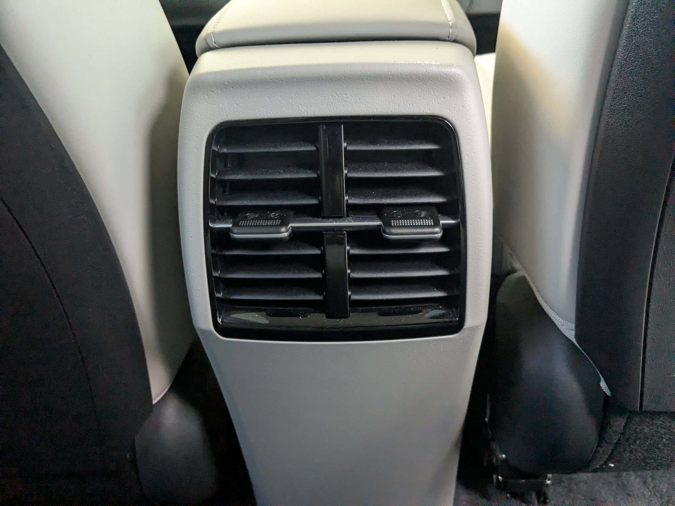 Used 2023 Mineral Blue Kia Wind image 21