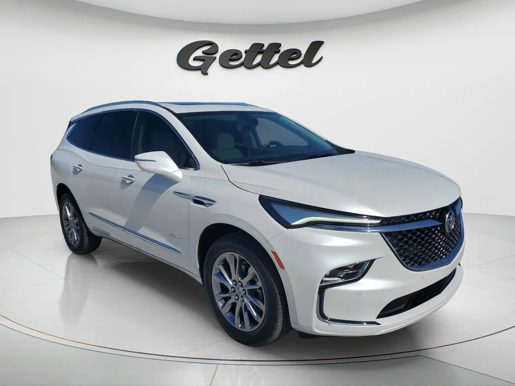 Used 2023 White Frost Tricoat Buick Avenir image 3