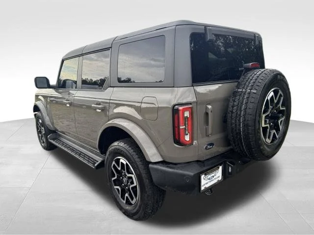 Used 2025 Gray Ford Outer Banks image 5