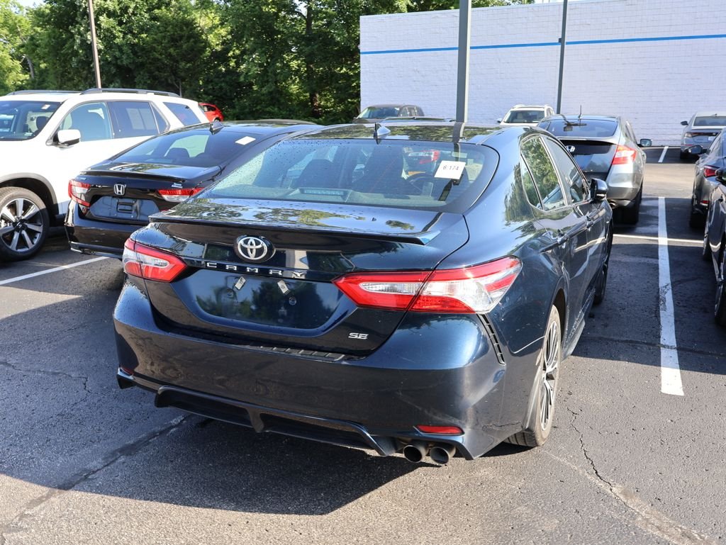Used 2020 Blue Toyota SE image 5