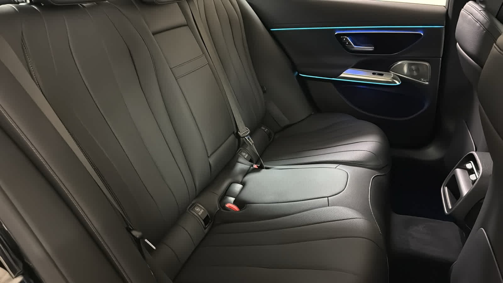 New 2026 Black Mercedes-Benz E 450 image 34