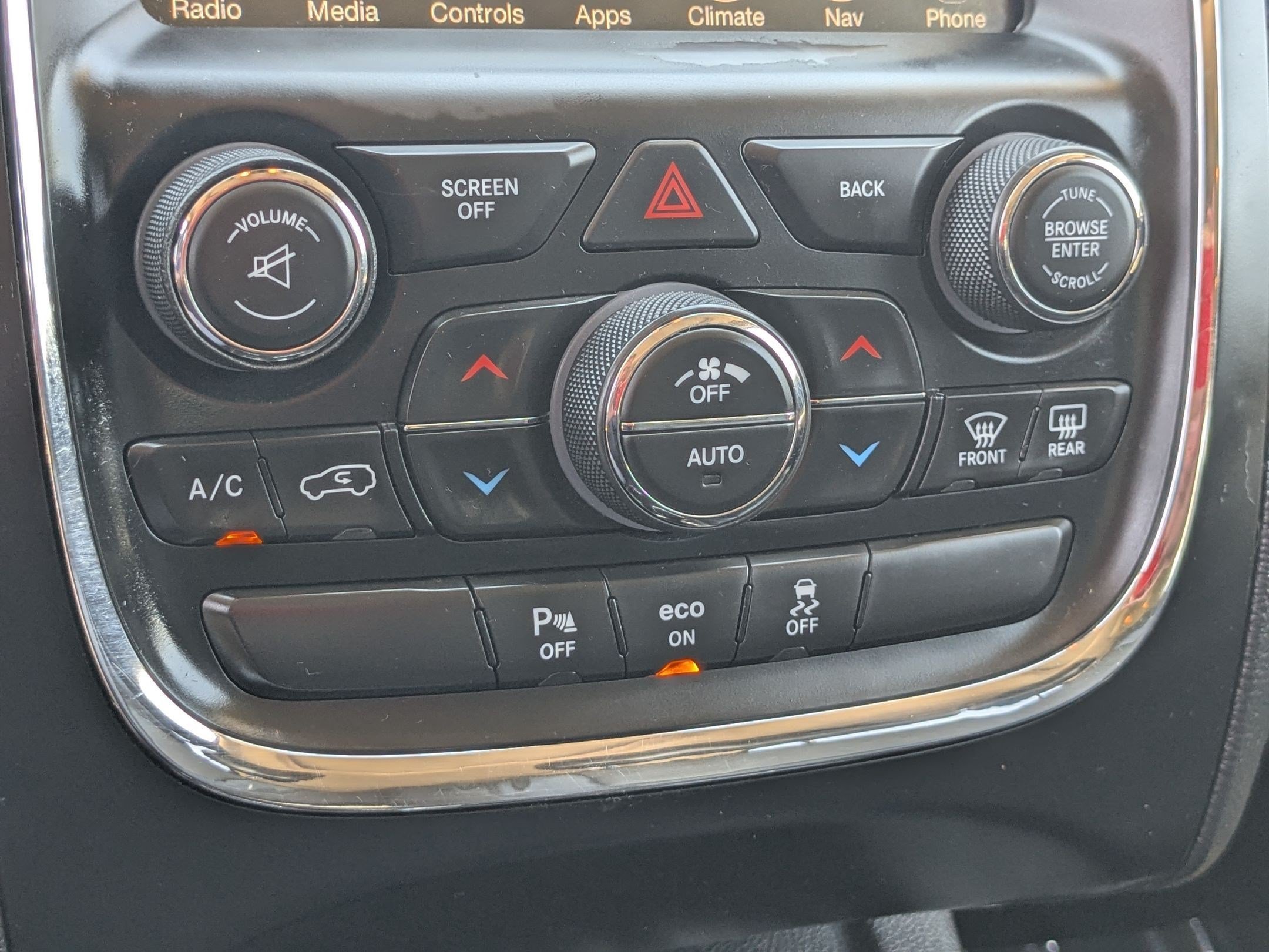 Used 2014 Black Dodge Limited image 23
