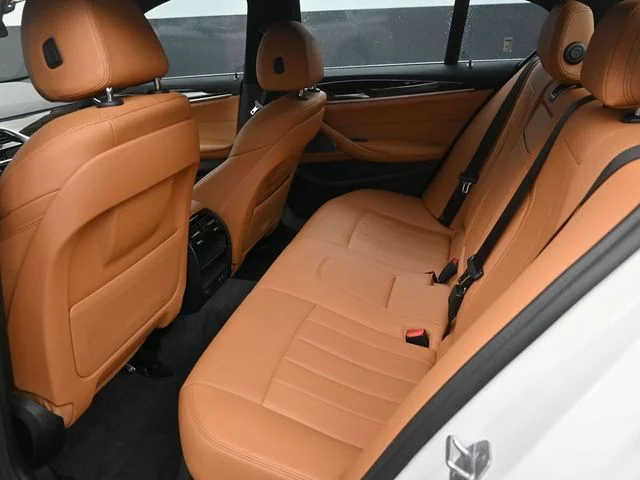 Used 2021 White BMW 540i image 18