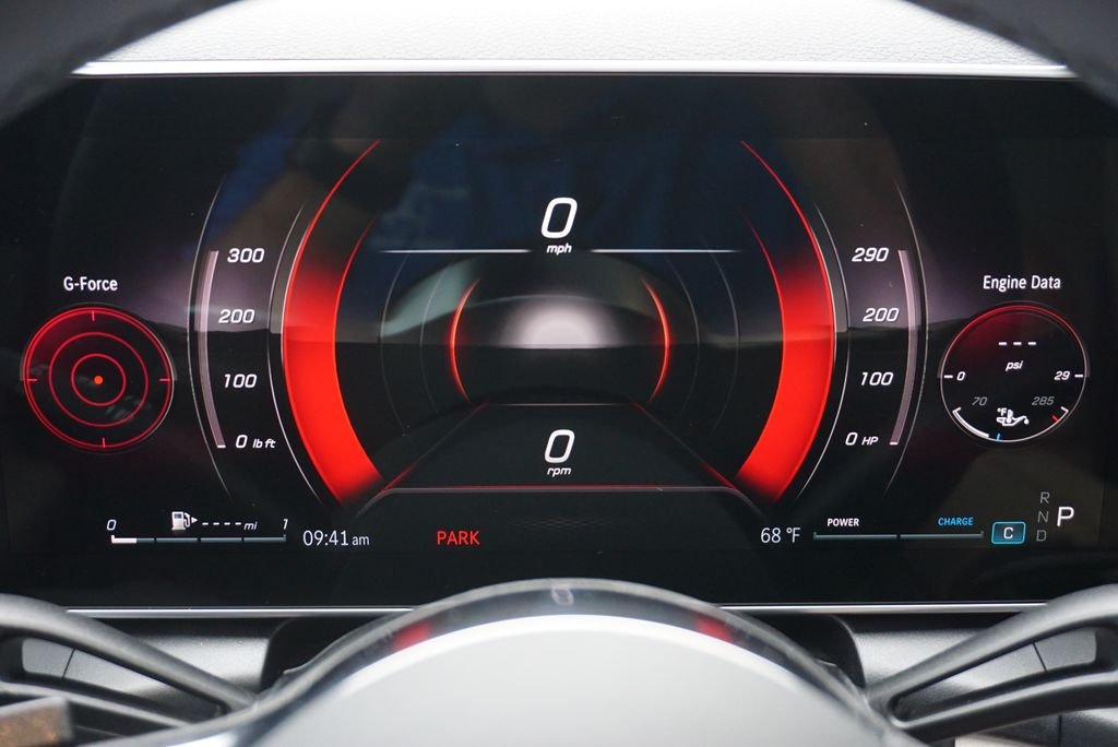 Used 2026 Polar White Mercedes-Benz GLC 300 image 31