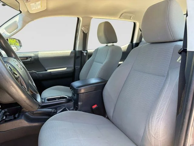 Used 2018 Gray Toyota SR image 20